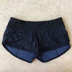 NWOT Lululemon Speed Up Shorts - Blue Camo Size- 4